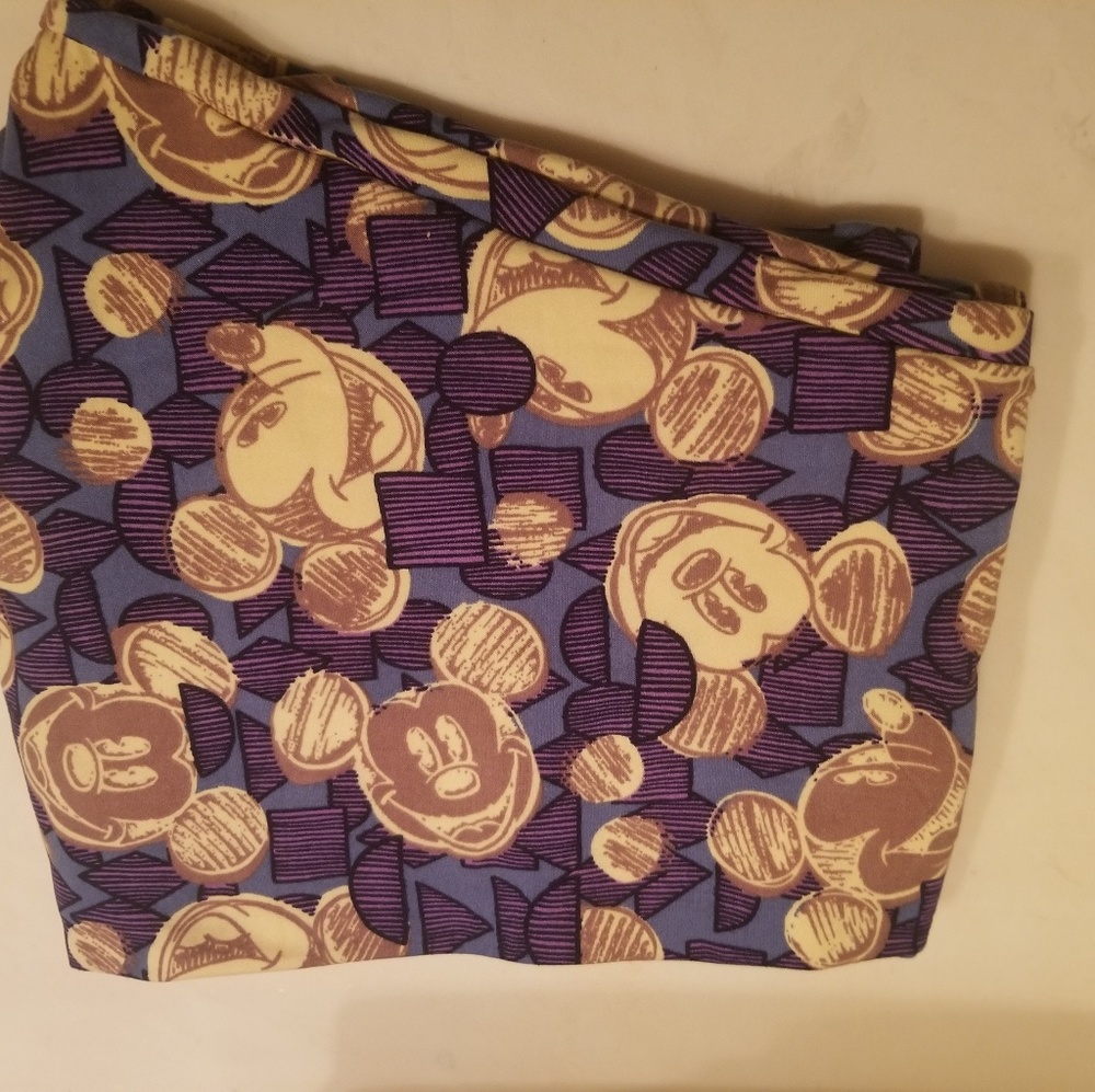Lularoe disney leggings